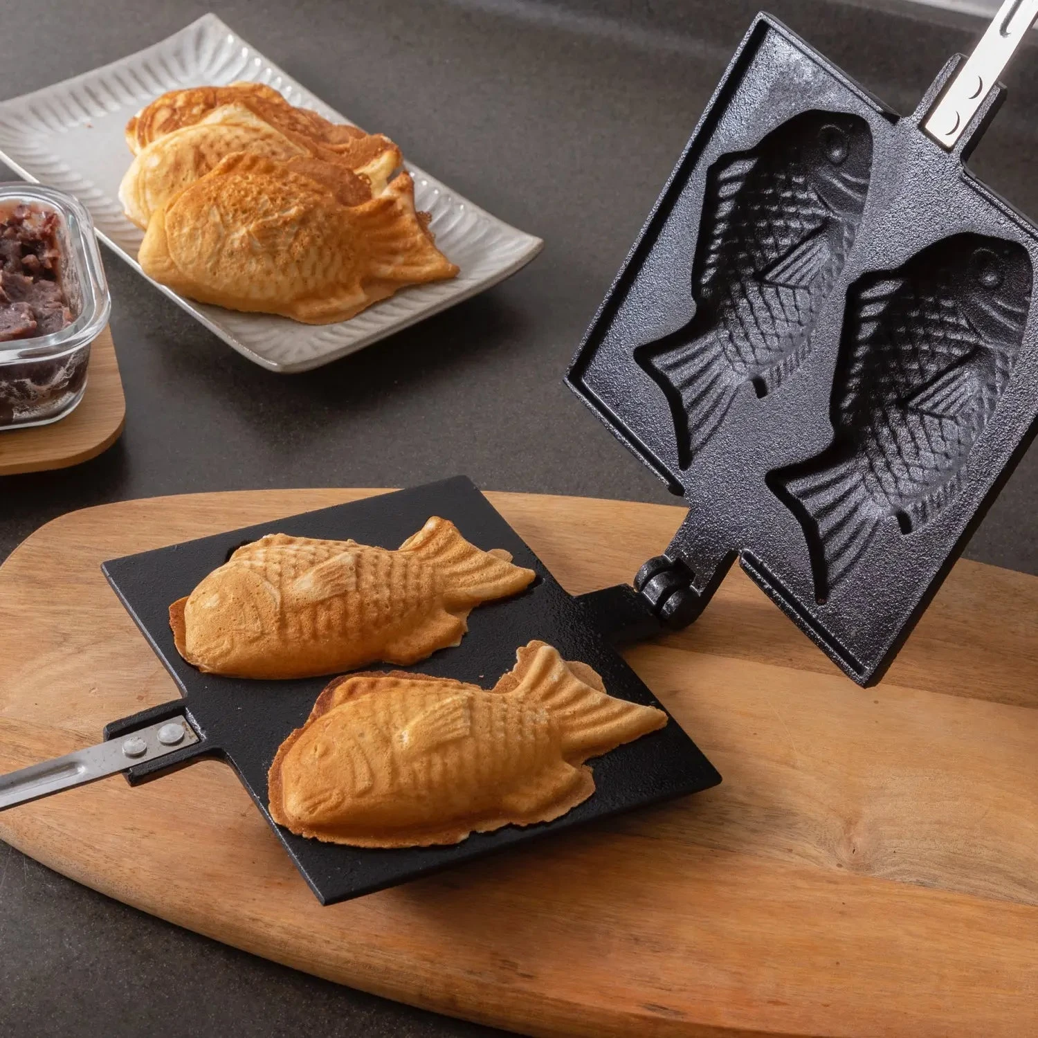 Iwachu Nambu Cast Iron Taiyaki Fish-Shaped Waffle Iron 7 Iwachu Nambu Cast Iron Taiyaki Fish-Shaped Waffle Iron - Image 5