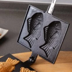 Iwachu Nambu Cast Iron Taiyaki Fish-Shaped Waffle Iron 15 Iwachu Nambu Cast Iron Taiyaki Fish-Shaped Waffle Iron -Kitchen Utensils Store IwachuNambuCastIronTaiyakiFish ShapedWaffleIron 4 6500a677 8fd0 45ba ad29 5038225e0bce