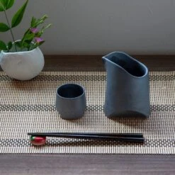 Marumi Yasuda Kawara TSUKI Ceramic Katakuchi Lipped Sake Server -Kitchen Utensils Store MarumiYasudaKawaraTSUKICeramicKatakuchiLippedSakeServer 2