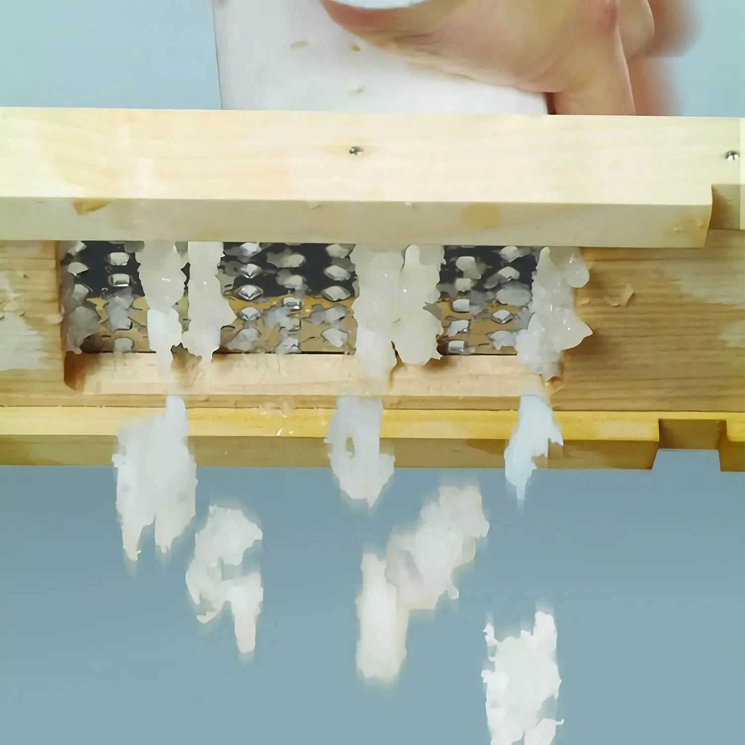 Oyanagi Sangyou Stainless Steel Grater 4 Oyanagi Sangyou Stainless Steel Grater - Image 2