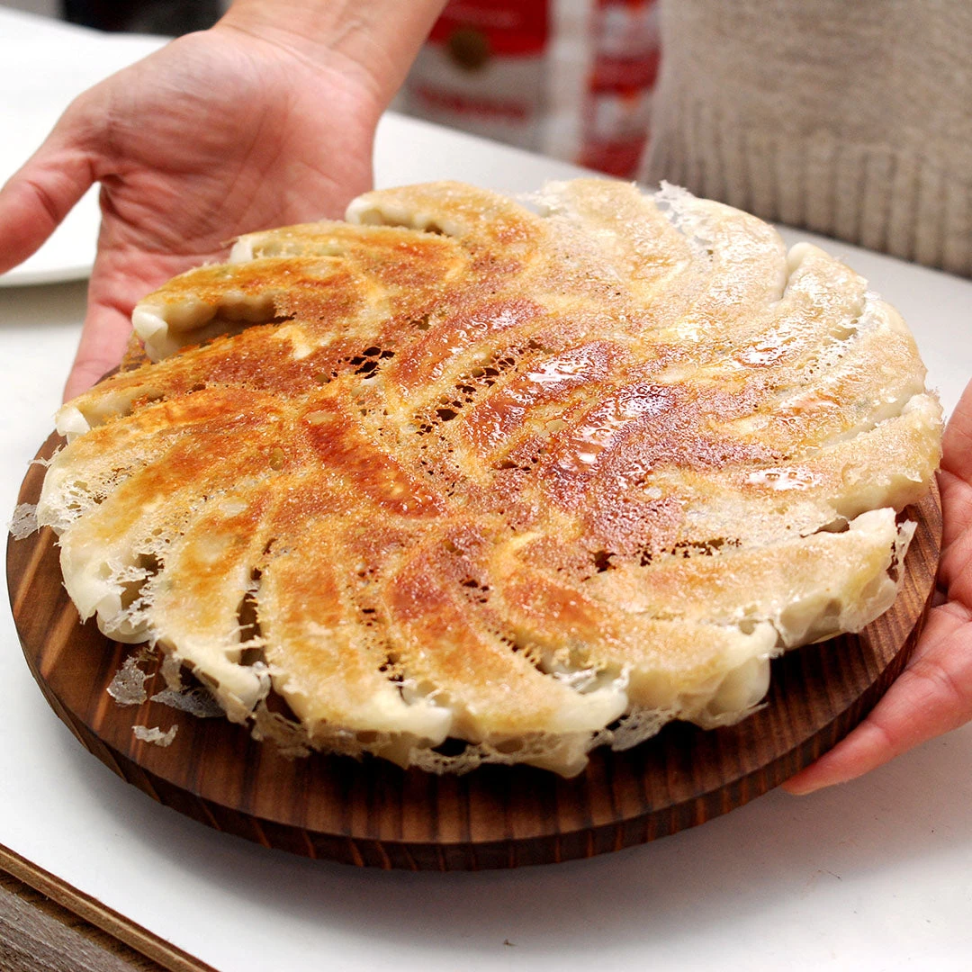Seieido Cast Iron Sukiyaki & Gyoza Pan 8 Seieido Cast Iron Sukiyaki & Gyoza Pan - Image 6