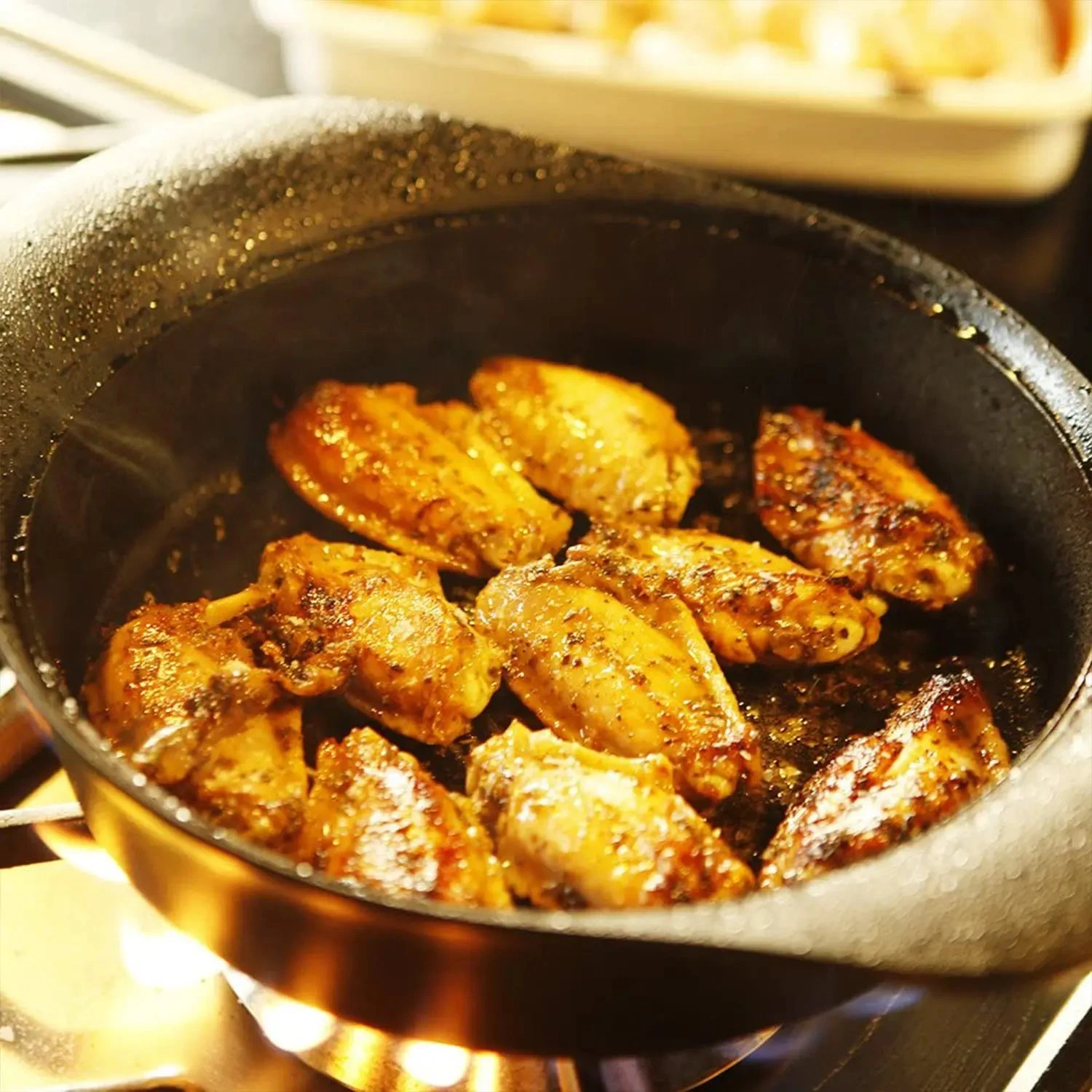 Sori Yanagi Cast Iron Induction Shallow Casserole 22cm With Stainless Steel Lid 8 Sori Yanagi Cast Iron Induction Shallow Casserole 22cm With Stainless Steel Lid - Image 6