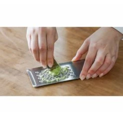 TOMITA Stainless Steel Grater 15 TOMITA Stainless Steel Grater -Kitchen Utensils Store TOMITAStainlessSteelGrater 3