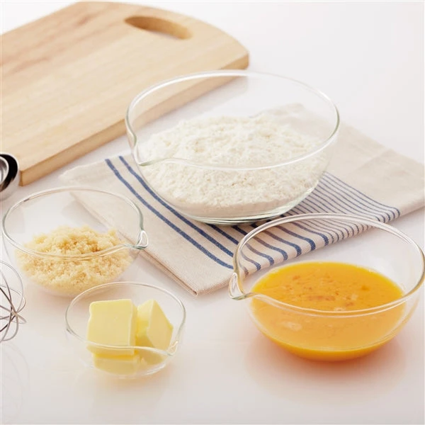 Iwaki Heat Resistant Glass Lipped Bowl 4 Iwaki Heat Resistant Glass Lipped Bowl - Image 2